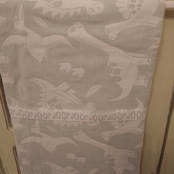 NEW baby coverlet - Picture 2 of 7